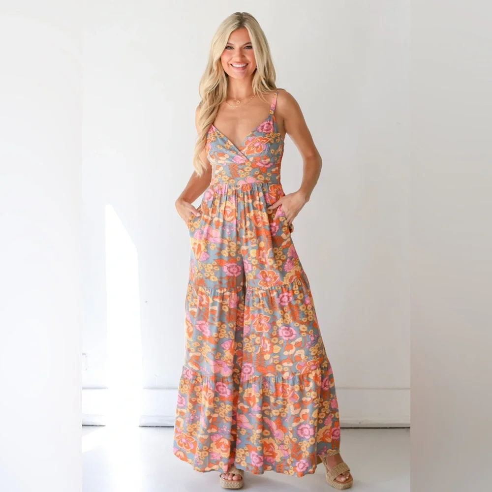Bohemian Style - Floral Pantsuit - Picture 2 of 10